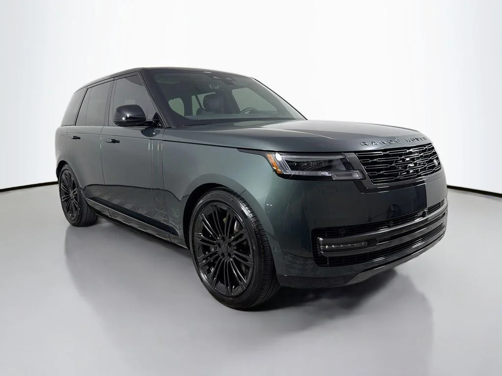 Used 2026 Green Land Rover SE image 3
