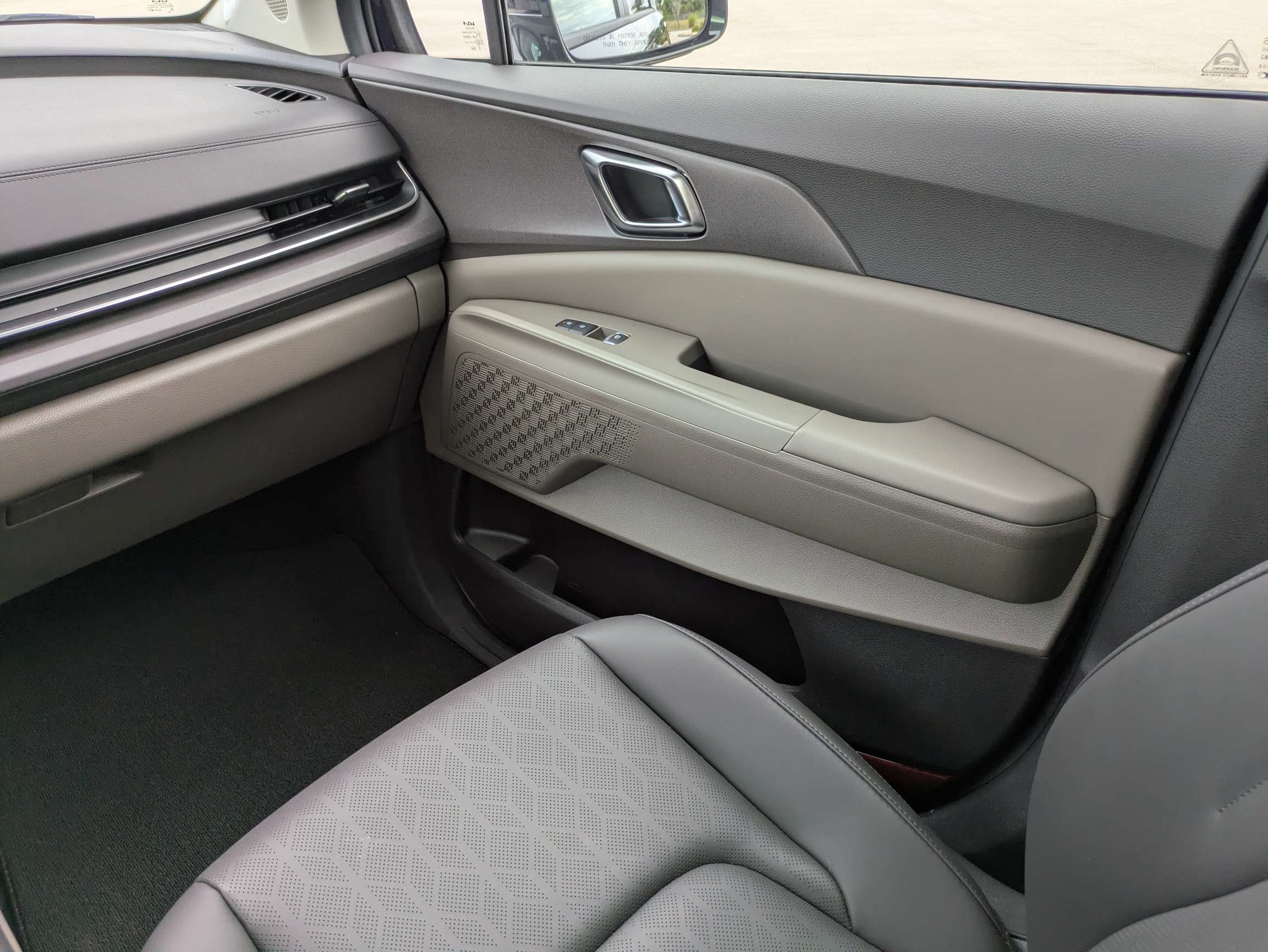 Used 2026 Deep Chroma Blue Kia EX image 17