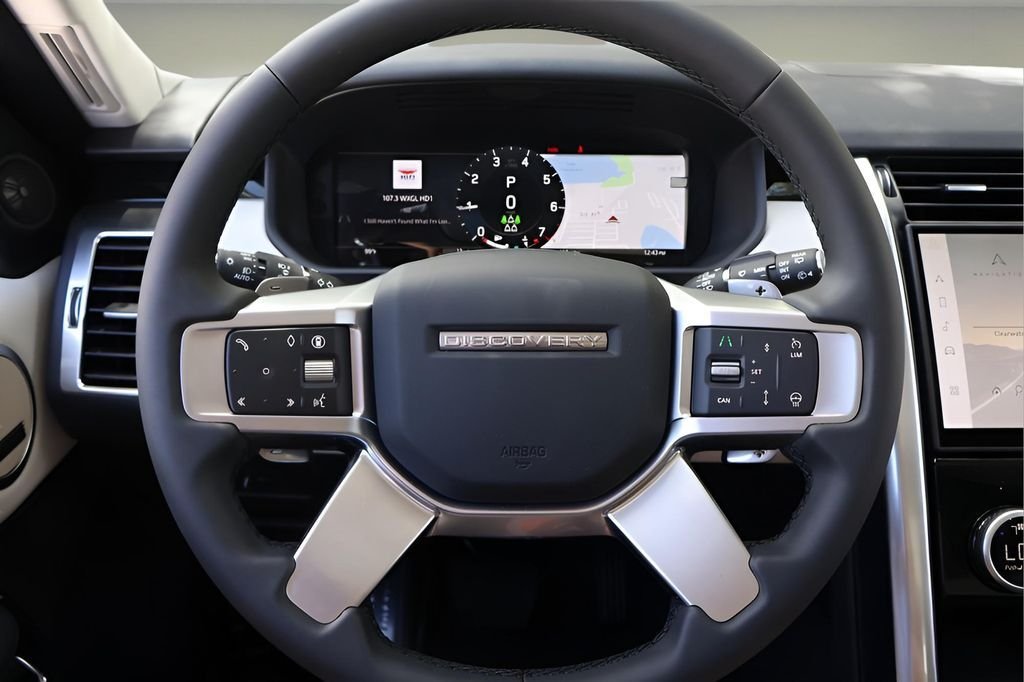 2025 Land Rover Discovery S - Photo 16