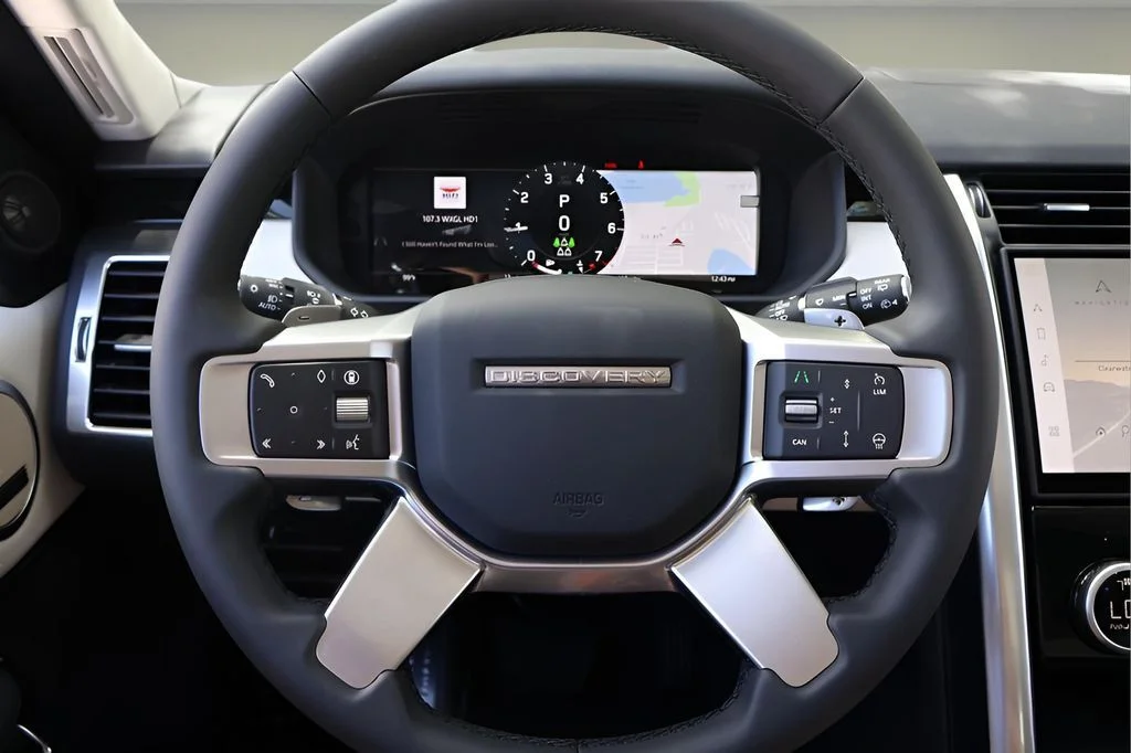 2025 Land Rover Discovery S - Photo 16