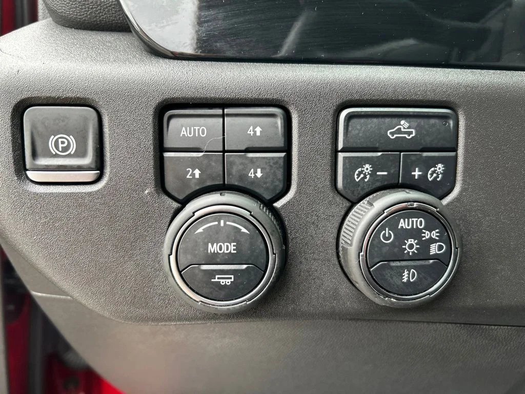 Used 2025 Red Chevrolet LT Trail Boss image 20
