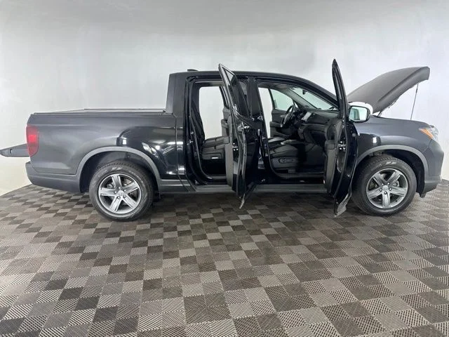 Used 2023  Honda RTL-E image 17