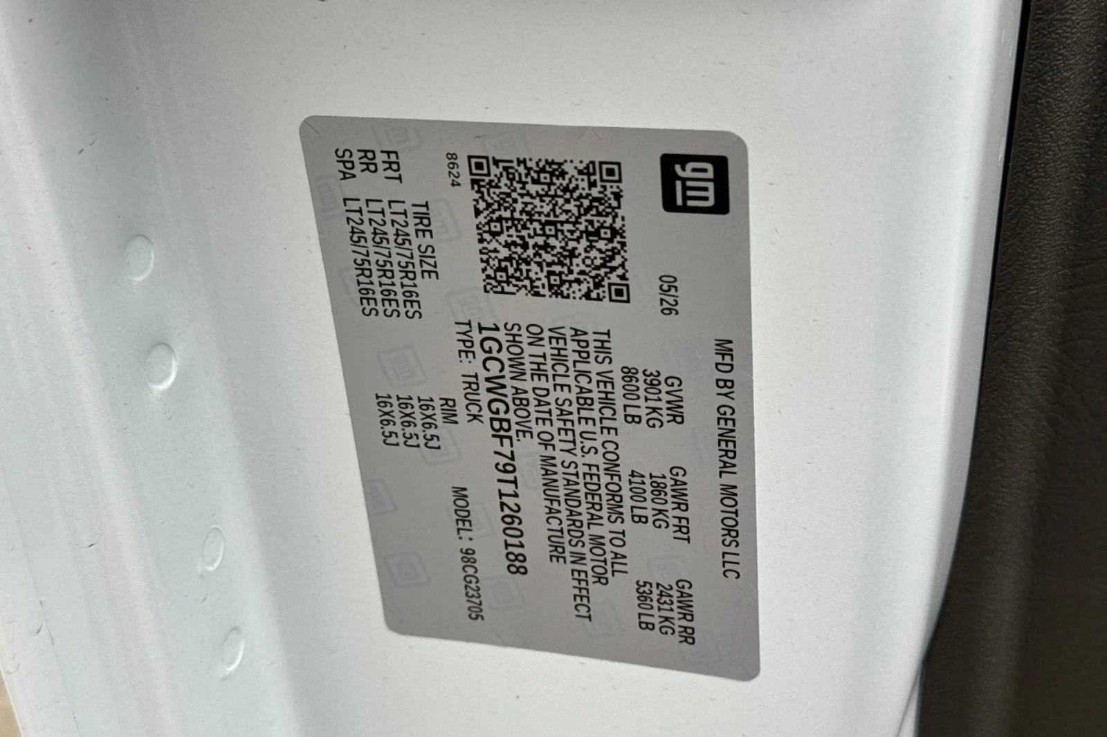 2026 Chevrolet Express Cargo 1WT view 24