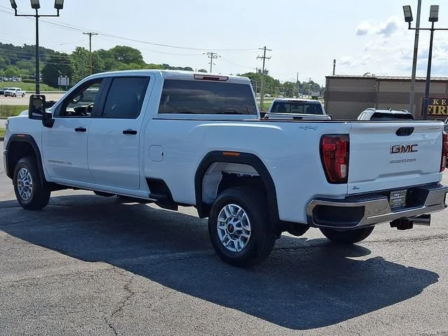 New 2026 Summit White GMC Pro image 4