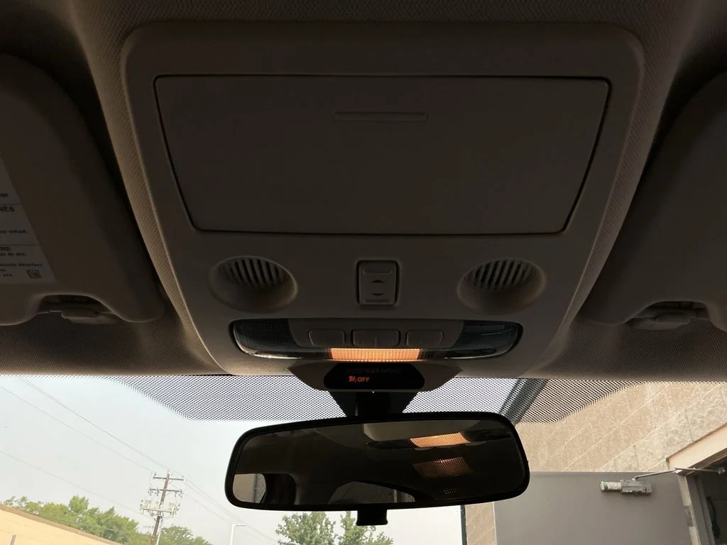 Used 2020 Red Ford SE image 30