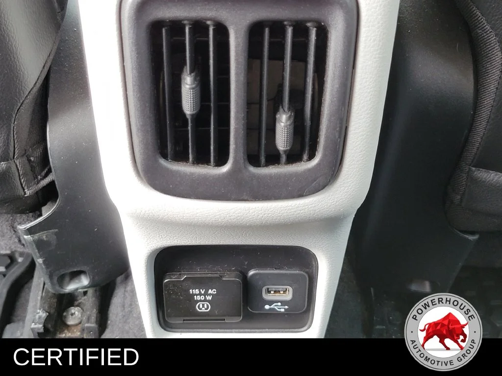 Used 2019 Gray Jeep Latitude image 16