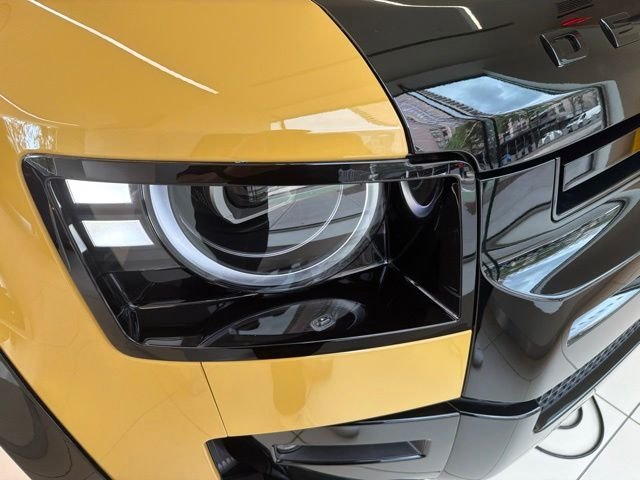 New 2026 Deep Sandglow Yellow Land Rover Trophy Edition Deep Sandglow image 7