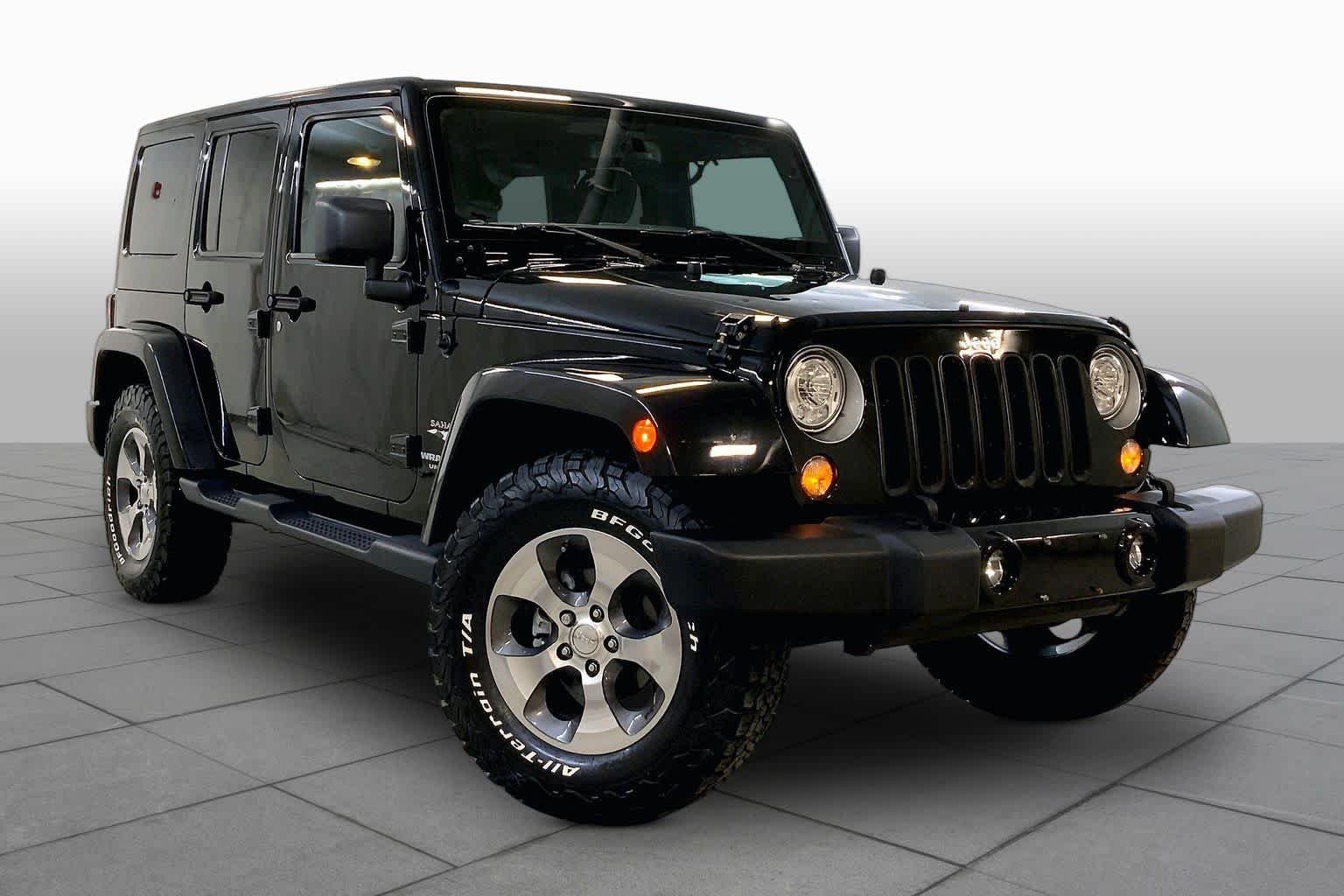 Used 2017 Jeep Wrangler Unlimited Sahara with VIN 1C4BJWEG0HL734565 for sale in Kansas City