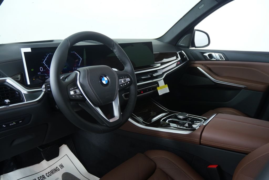 New 2026 Dravit Grey Metallic BMW xDrive40i image 12