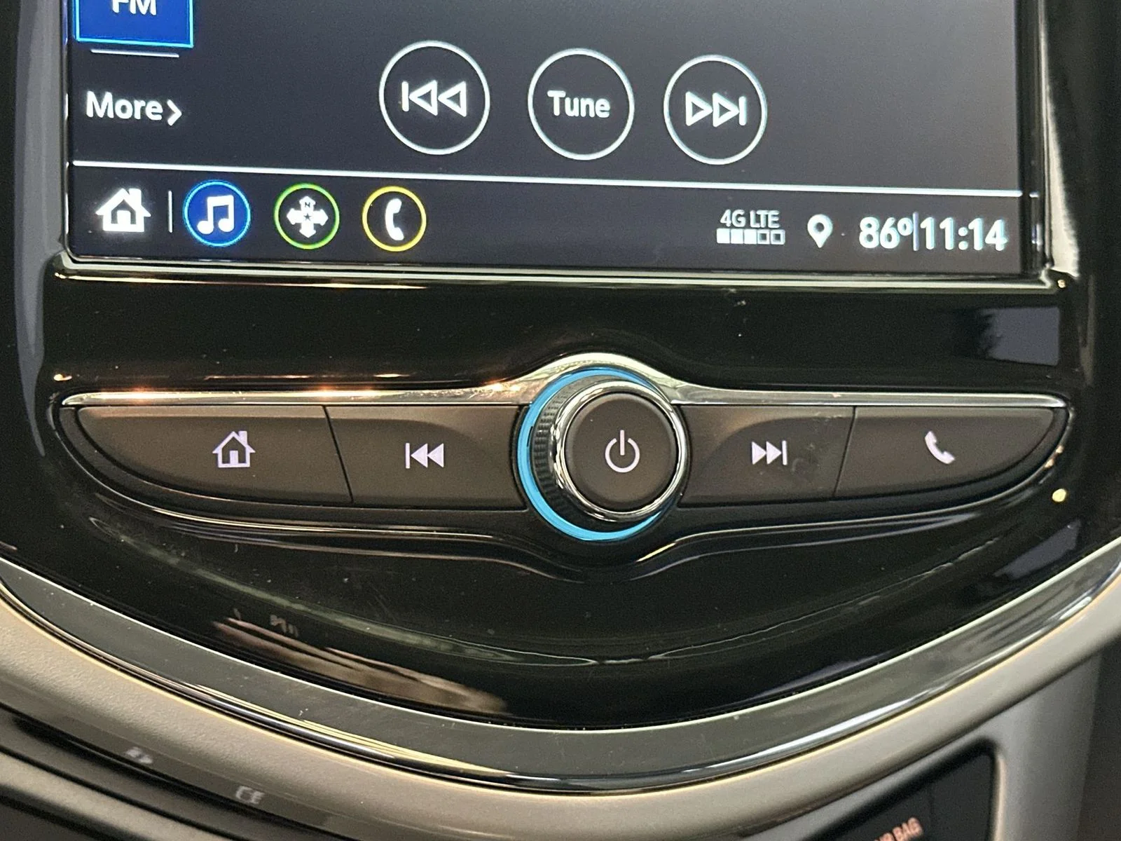 Used 2019 Silver Chevrolet Premier image 18