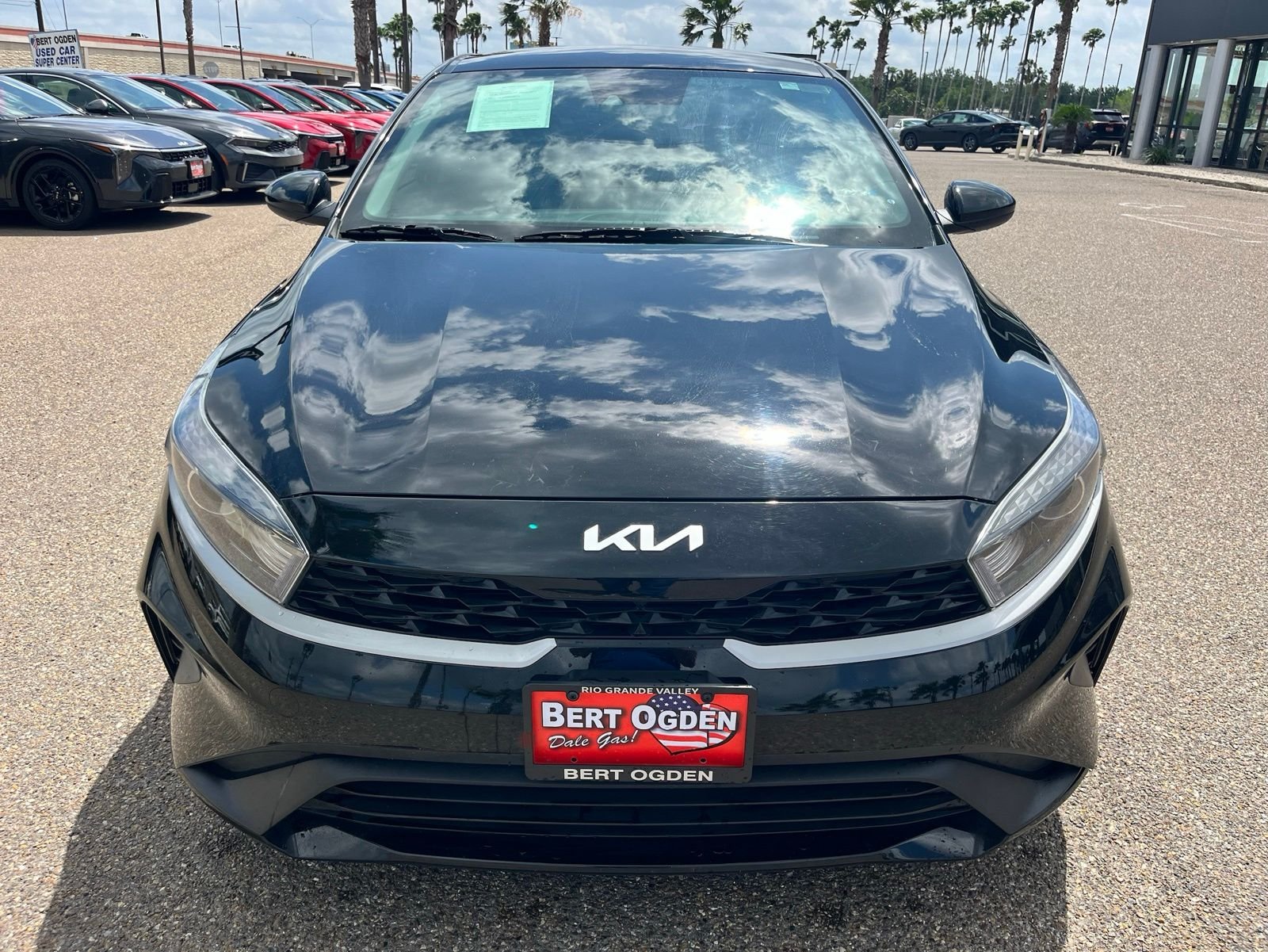 Used 2023 Kia Forte LXS with VIN 3KPF24AD6PE569918 for sale in Harlingen, TX