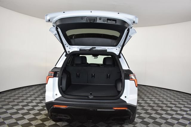 2027 Chevrolet Equinox RS - Photo 22