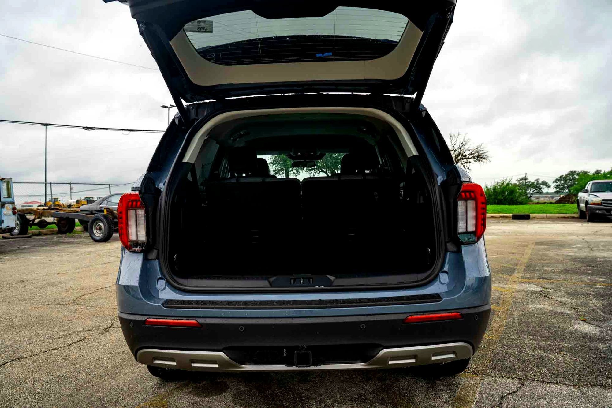 New 2026 Vapor Blue Metallic Ford Active image 6