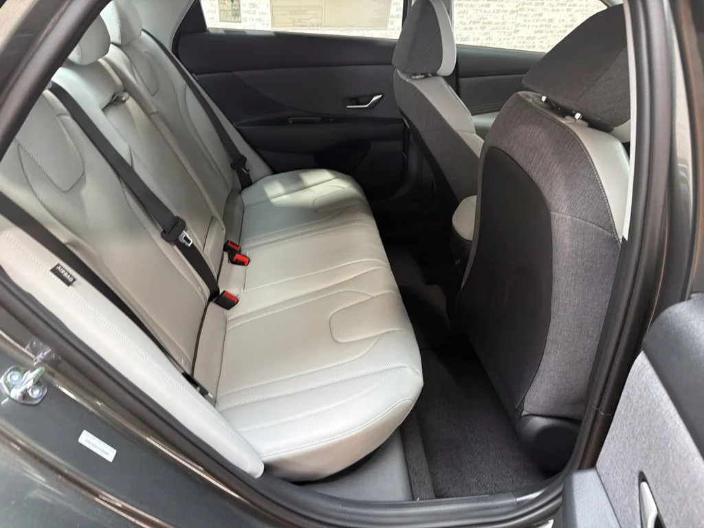 New 2026 Amazon Gray Hyundai SEL Sport Plus image 12