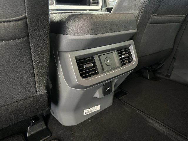 New 2027 Silver Ford XLT image 31