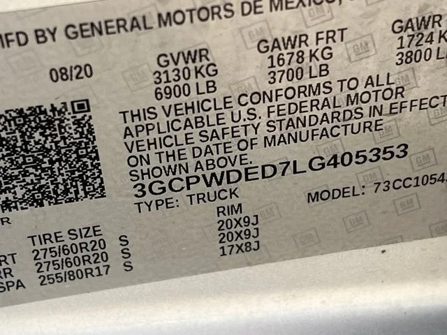Used 2020 SILVER ICE METALLIC Chevrolet RST image 14