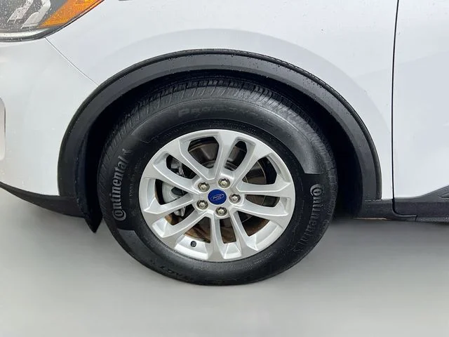 Used 2020 Oxford White Ford SE image 28