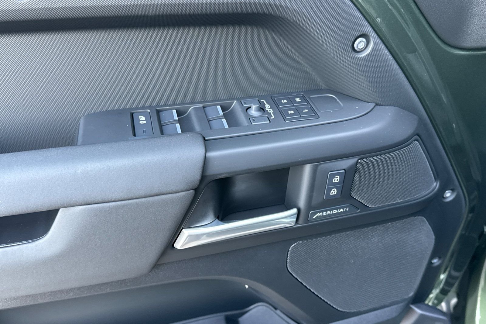 New 2026 Woolstone Green Land Rover S image 10