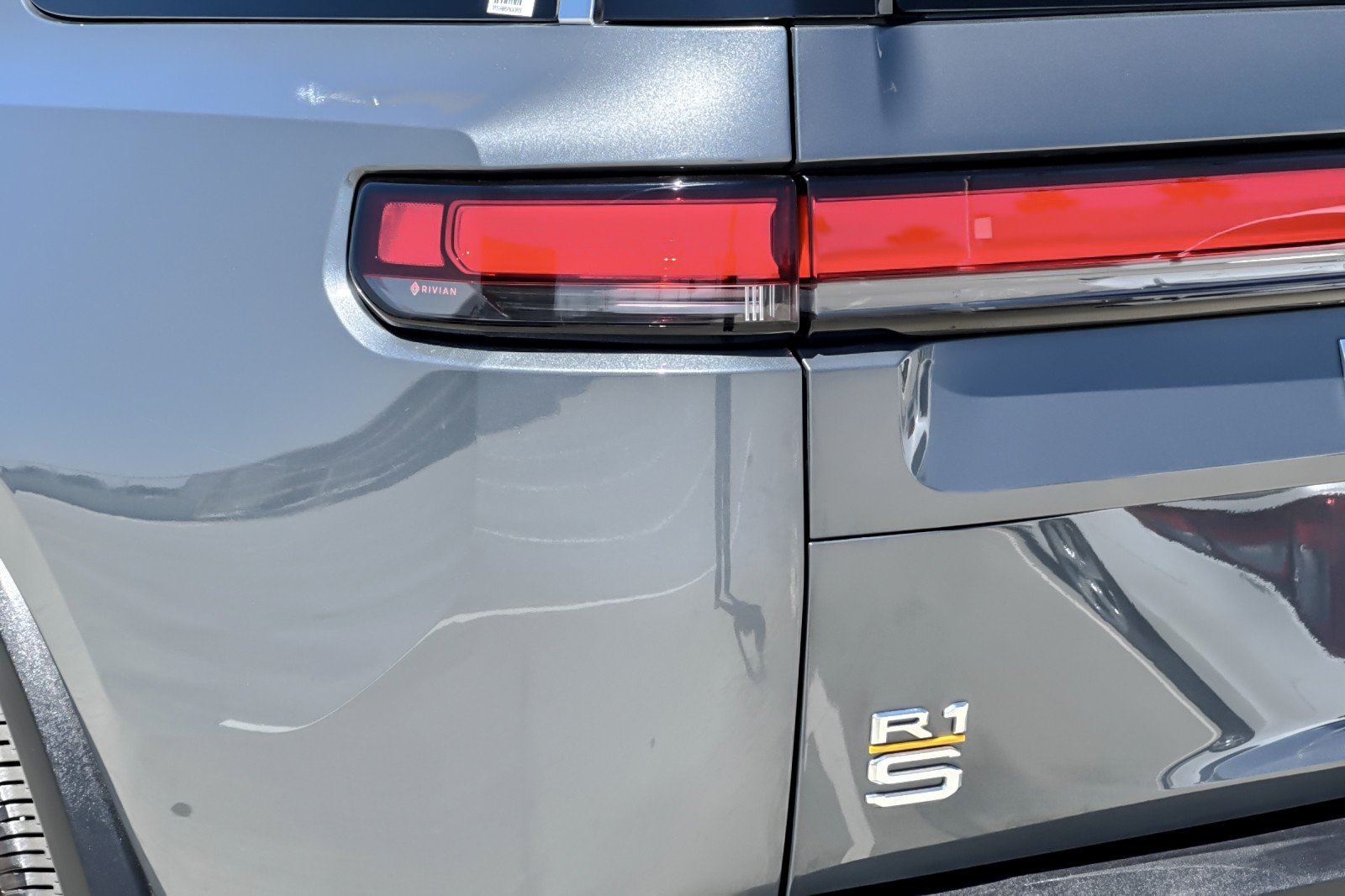 Used 2024 GRAY Rivian Adventure image 27