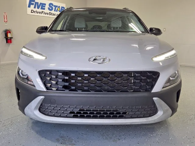 Used 2021 Silver Hyundai SEL Plus image 3