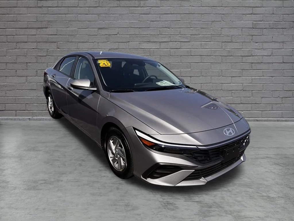 Used 2026 Fluid Metal Hyundai SE image 1