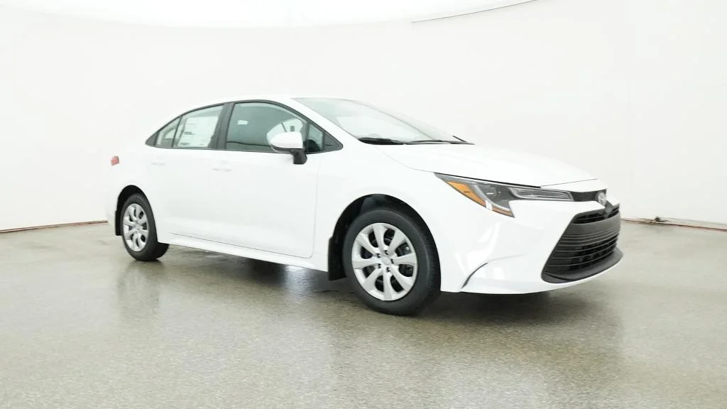 New 2026 Ice Cap Toyota LE image 9
