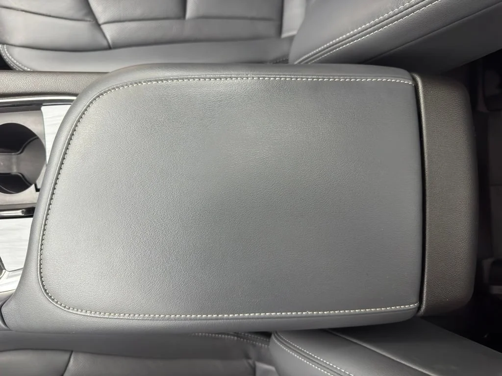 Used 2023 Ebony Twilight Metallic Buick Essence image 33