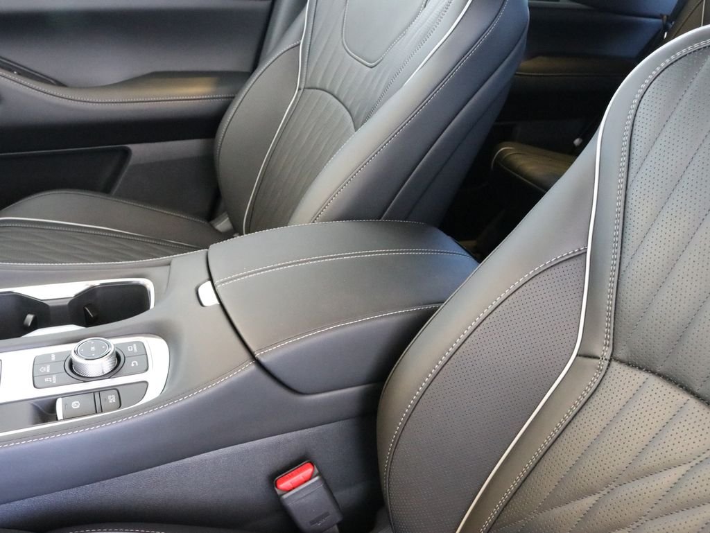 New 2027 MINERAL BLACK INFINITI Autograph AWD image 21