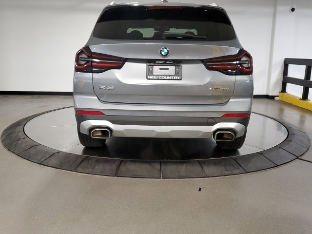 Used 2024 Gray BMW xDrive30i image 8