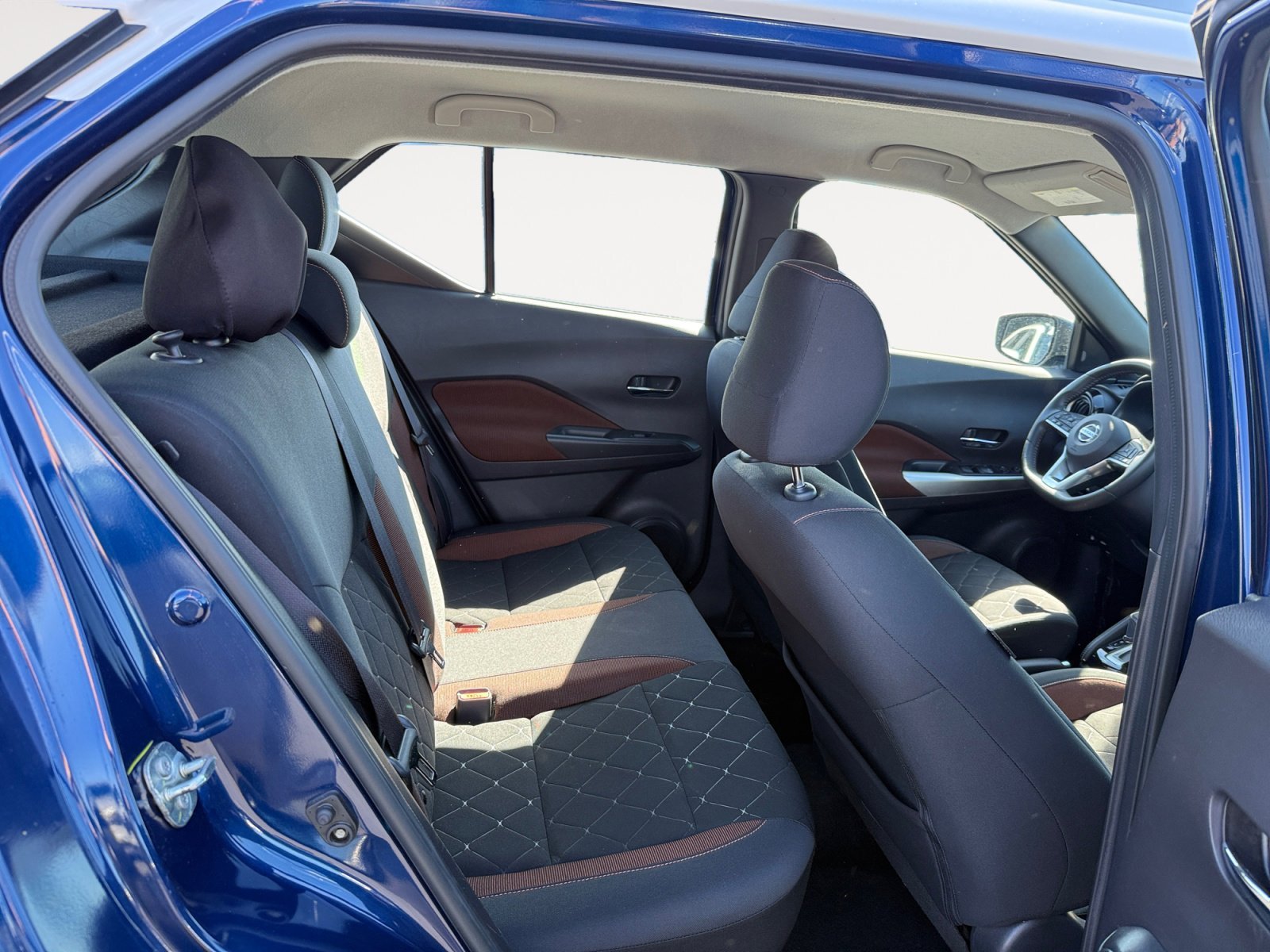 Used 2019 Deep Blue Pearl Nissan SR image 18