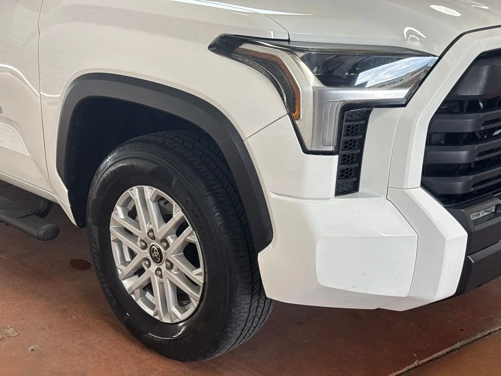 Used 2022 White Toyota SR5 image 9
