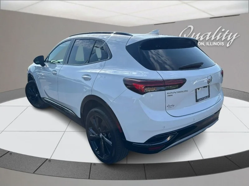 Used 2023 Summit White Buick Essence image 6