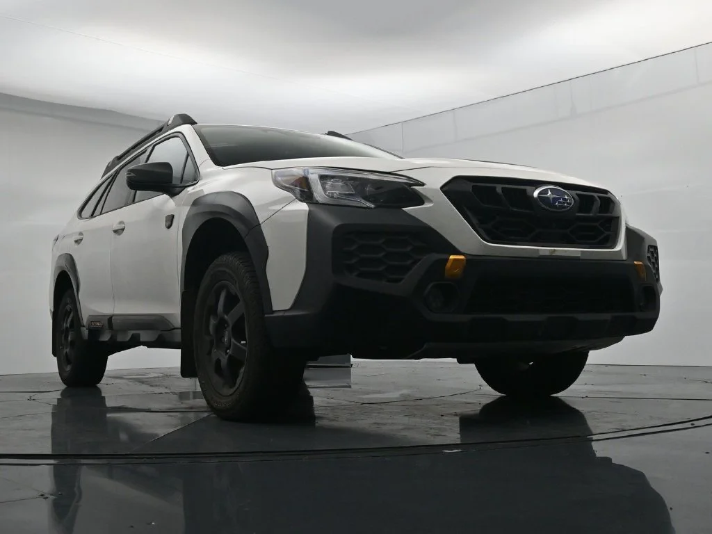 Used 2024 White Subaru Wilderness image 17