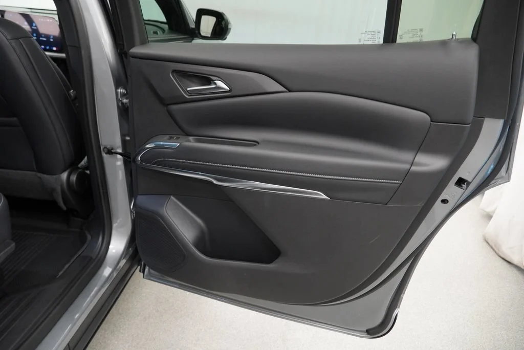 2026 Chevrolet Traverse LT - Photo 26