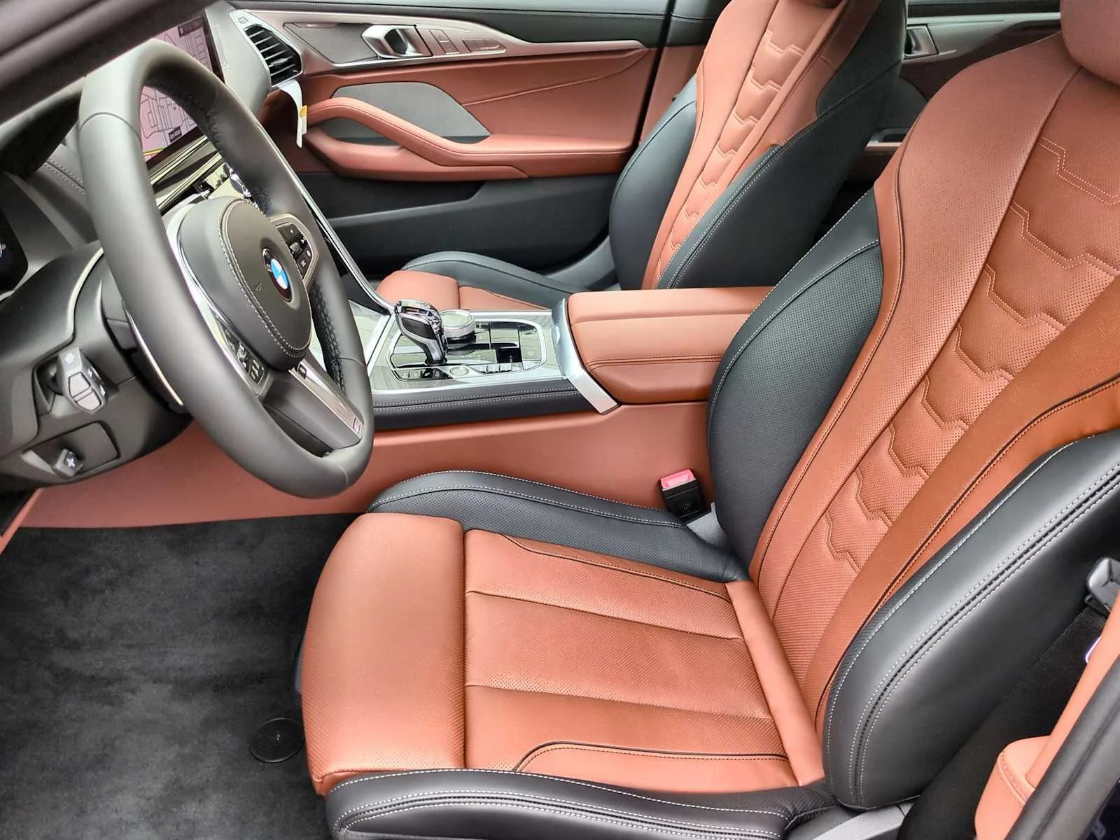 2026 BMW 8 Series 840i - Photo 16