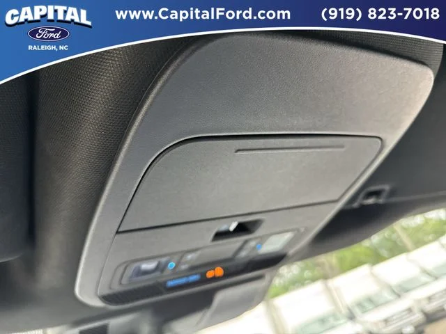 Used 2023 Black Ford XLT image 31