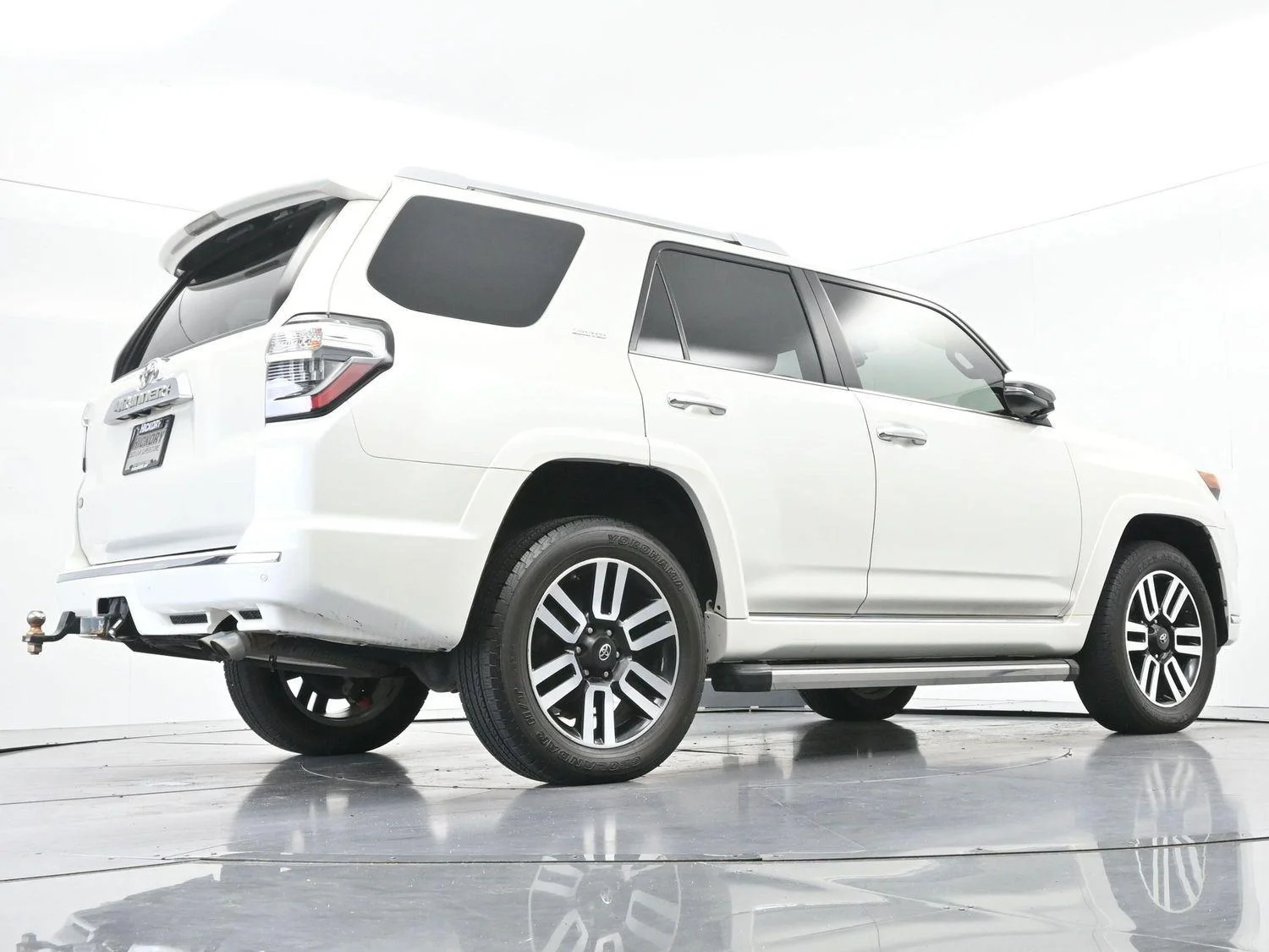 Used 2019 Blizzard Pearl Toyota Limited image 60