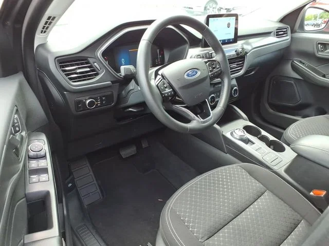Used 2023 Gray Ford Active image 20