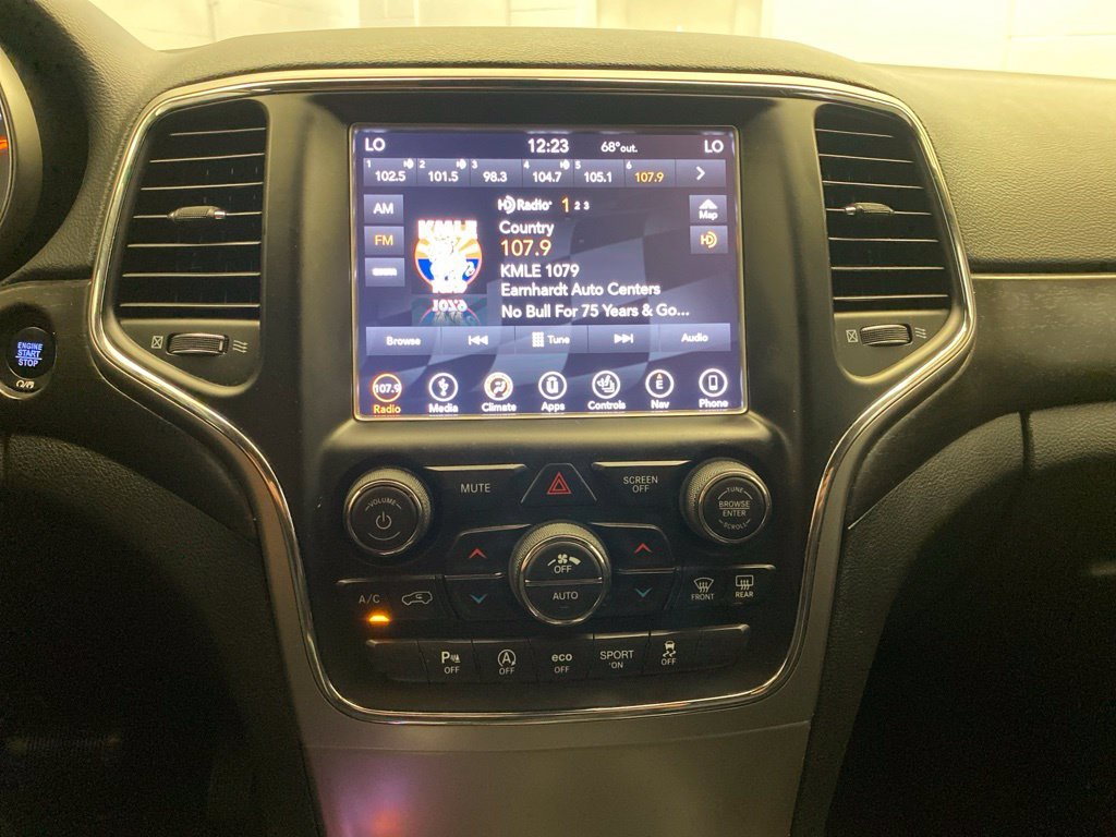 Used 2018 Silver Jeep Altitude image 14