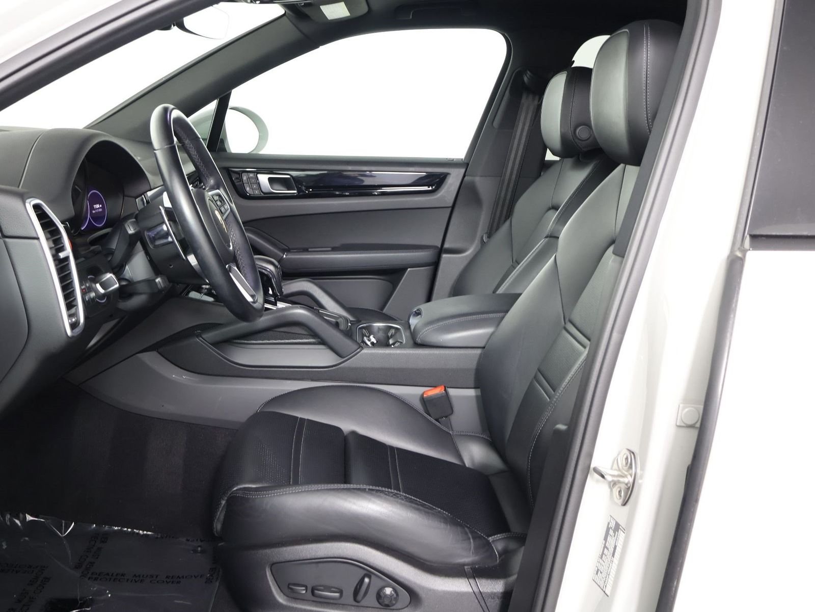 Certified Used 2023 Chalk Porsche  image 5