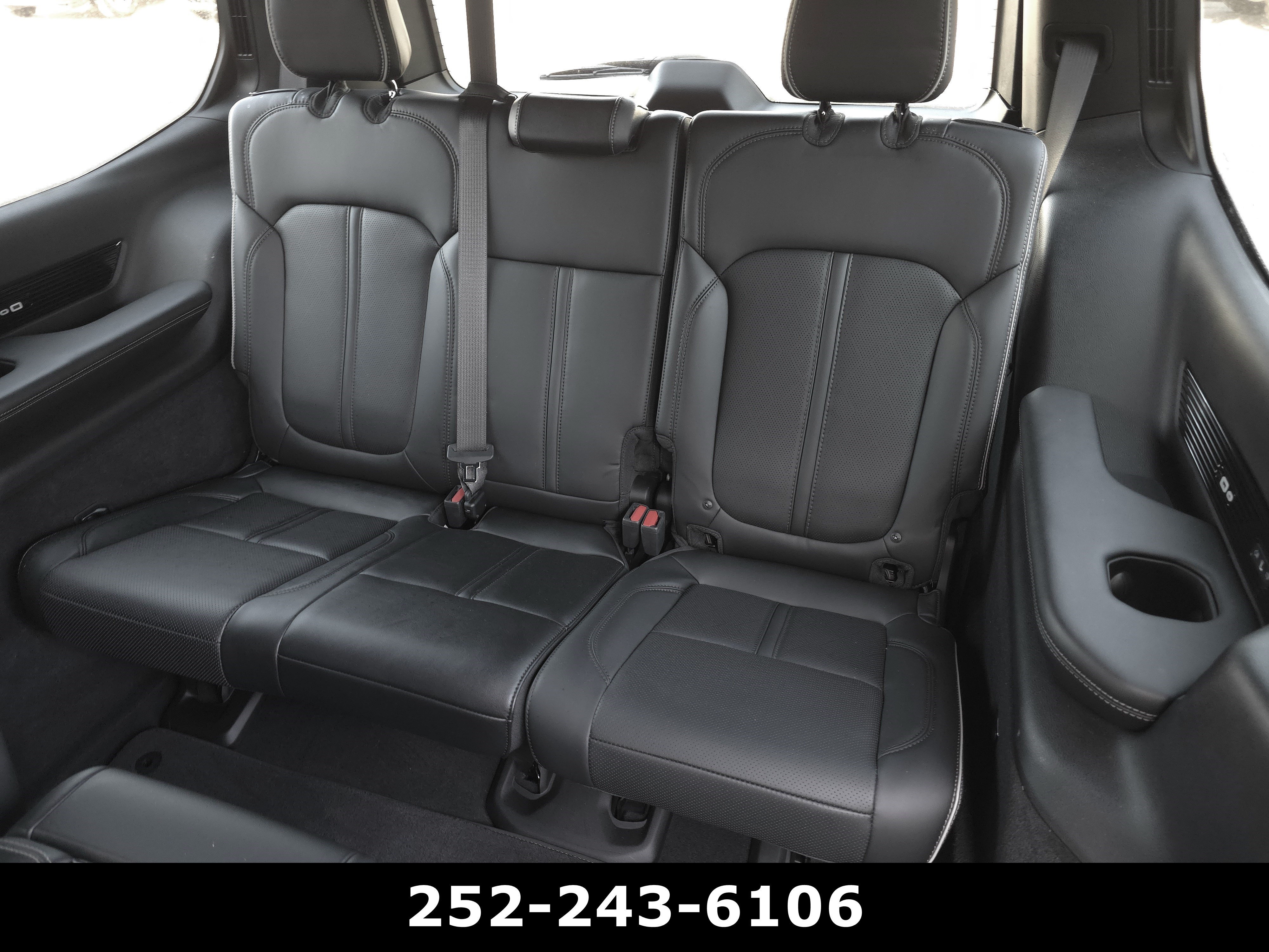 Used 2022 Diamond Black Crystal Pearlcoat Jeep Series II image 50