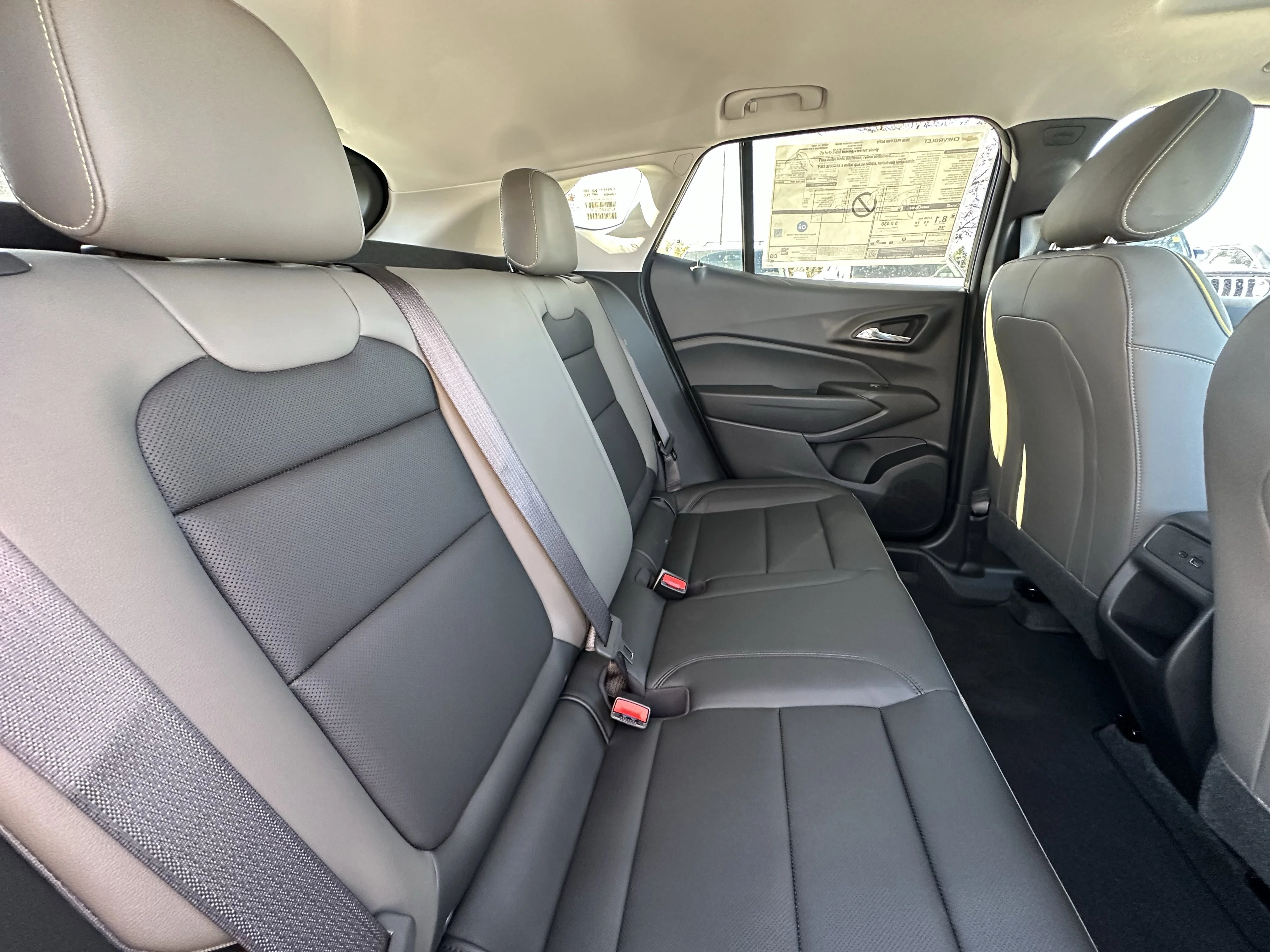 New 2026 Mosaic Black Metallic Chevrolet ACTIV image 26
