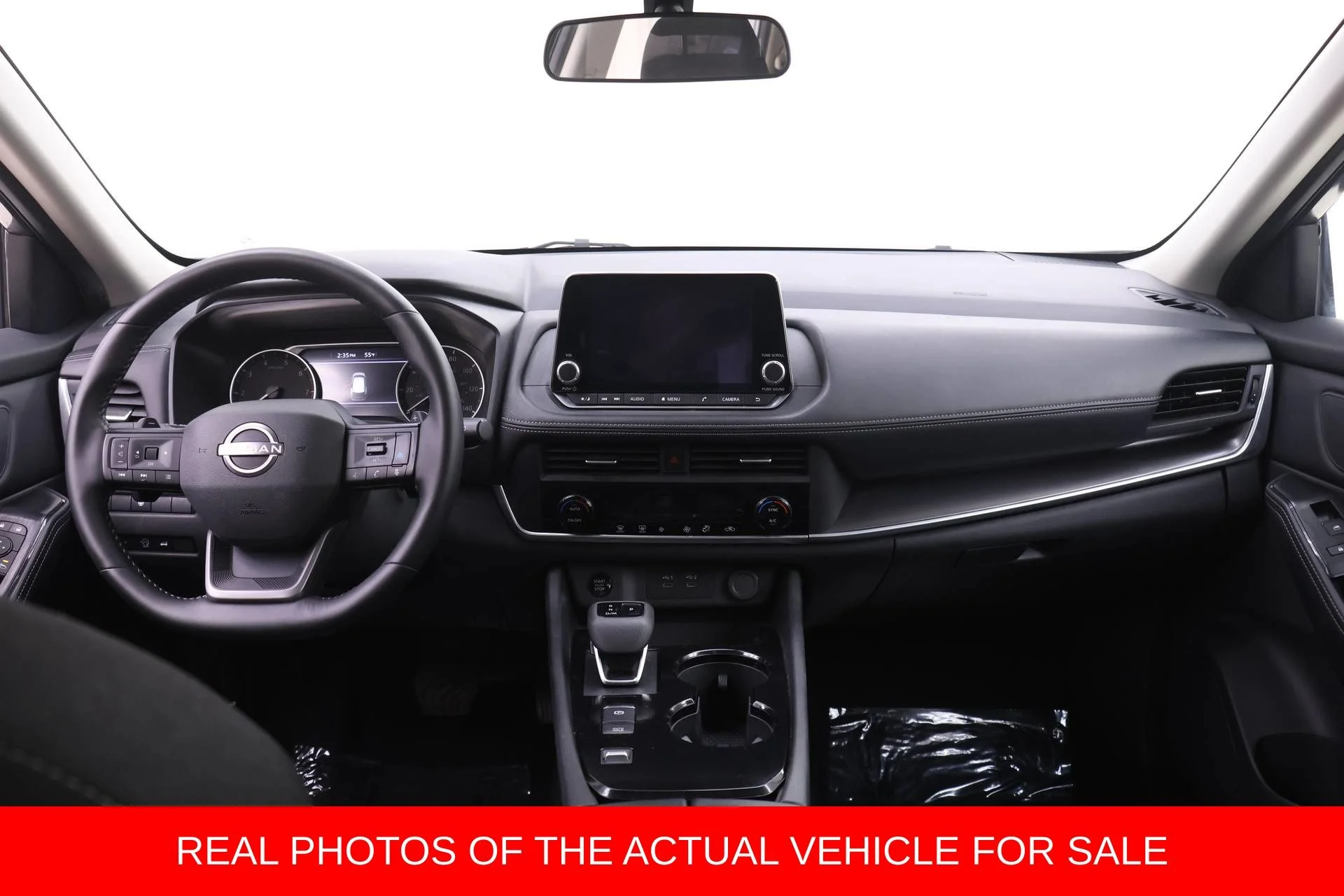 Used 2025 Gray Nissan SV image 5