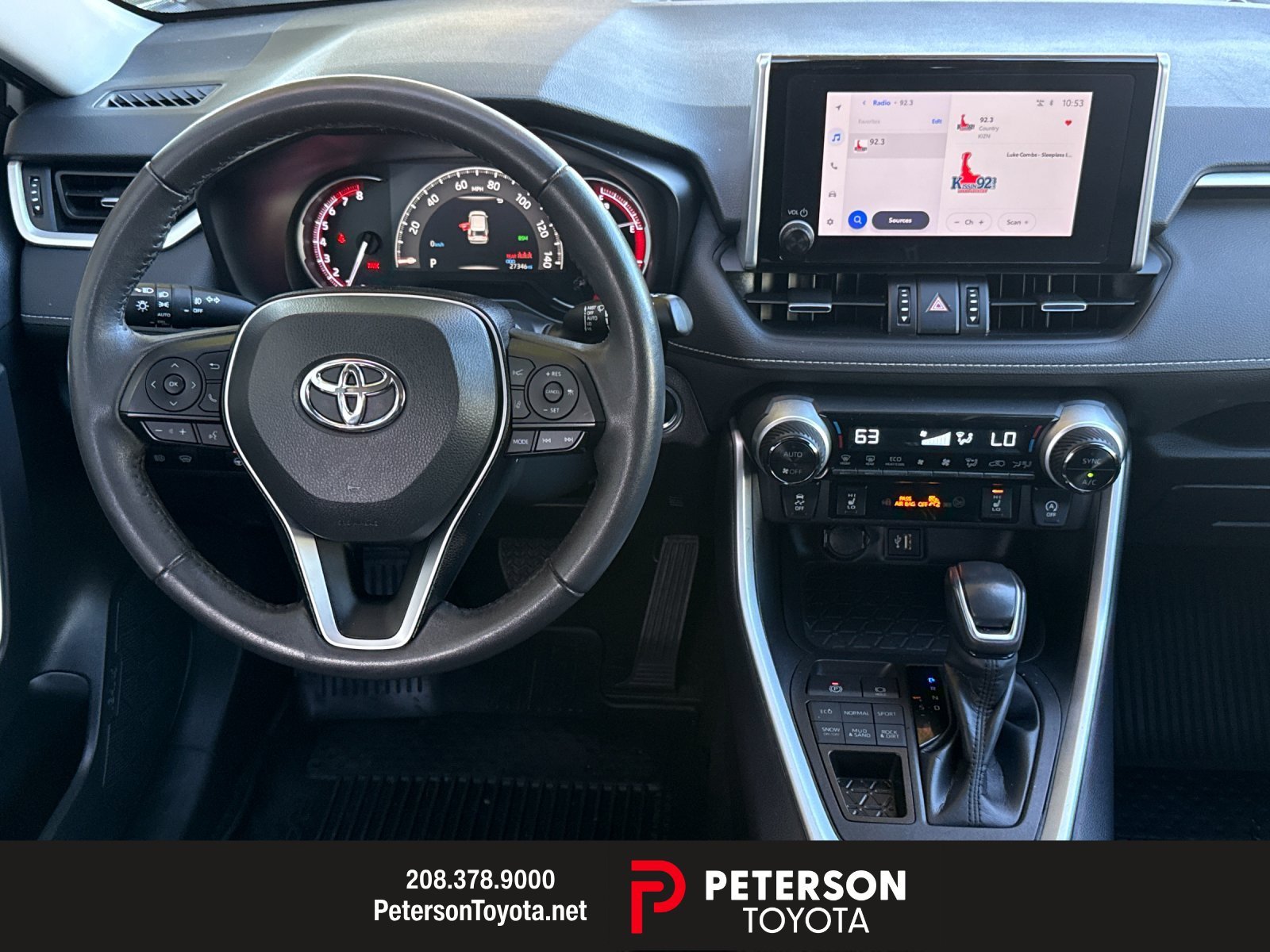 Used 2023  Toyota XLE Premium image 13