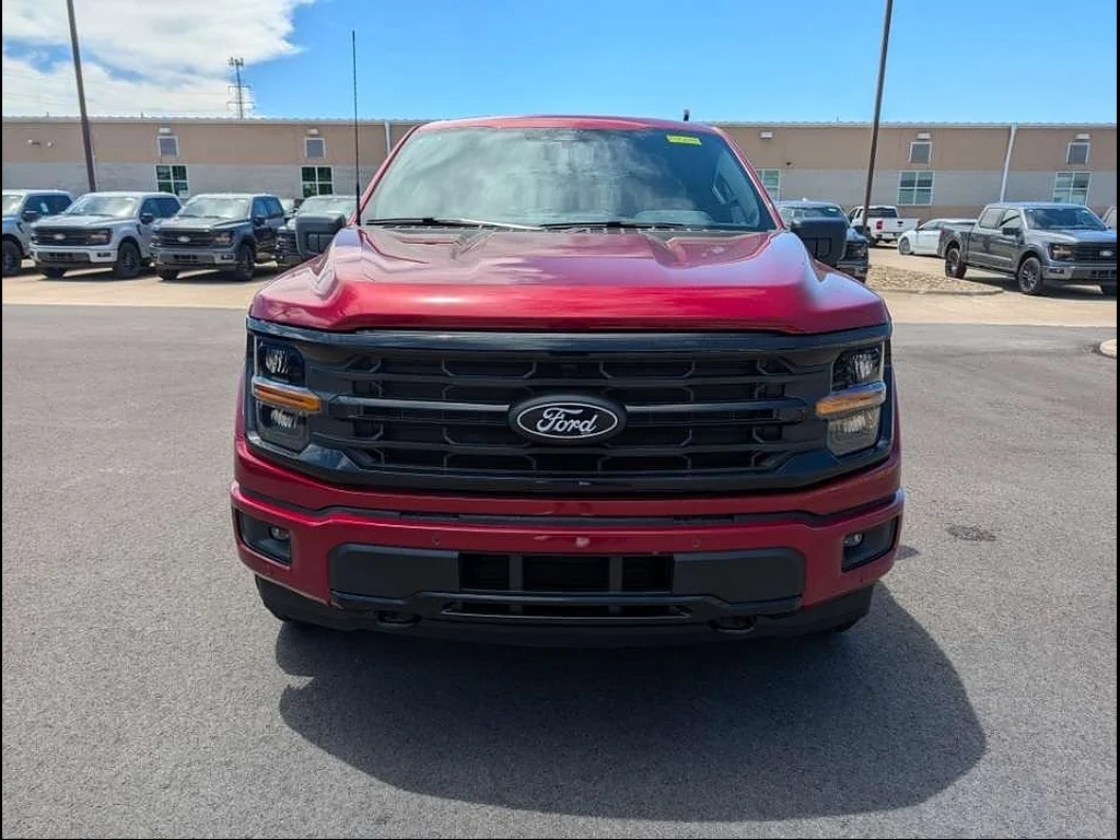 New 2026 Ruby Red Metallic Tinted Clearcoat Ford XLT image 2