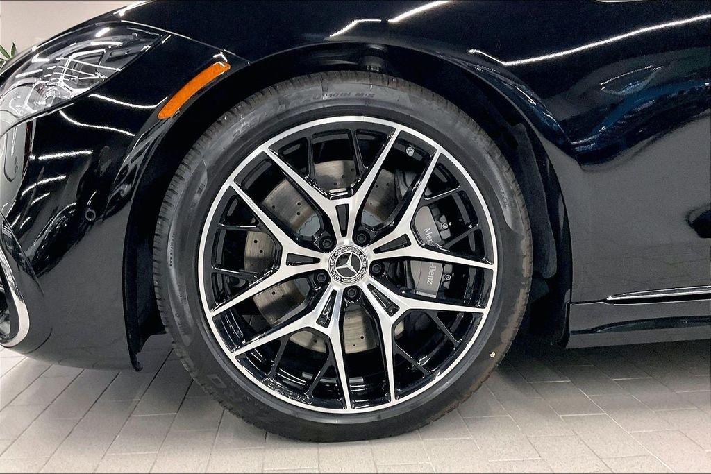 New 2027 Black Mercedes-Benz S 580 image 11