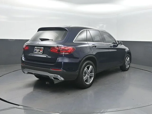 Used 2022 Blue Mercedes-Benz GLC 300 image 31