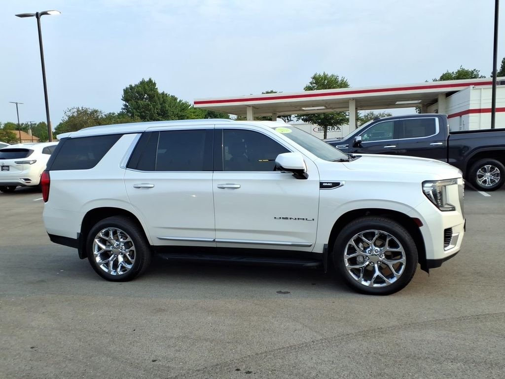 Used 2023 White Frost Tricoat GMC Denali image 16