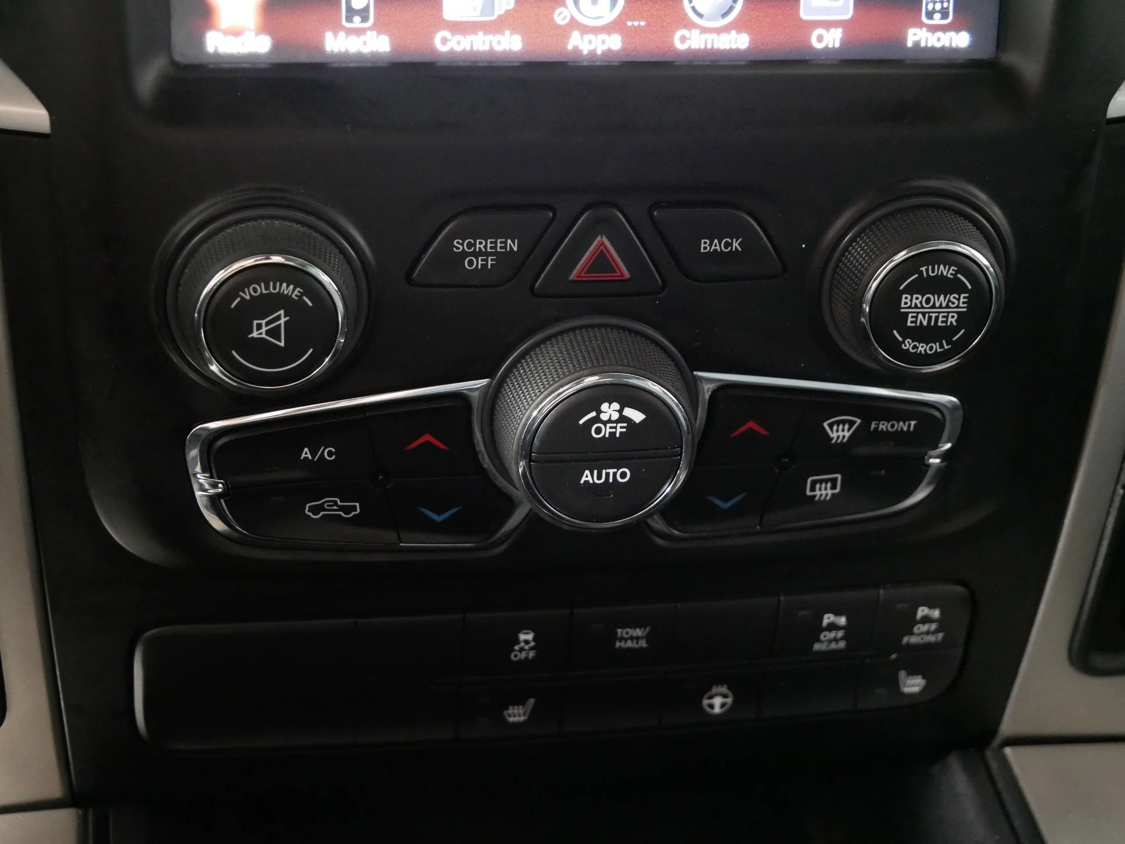 Used 2017 Delmonico Red Pearlcoat Ram Big Horn image 23