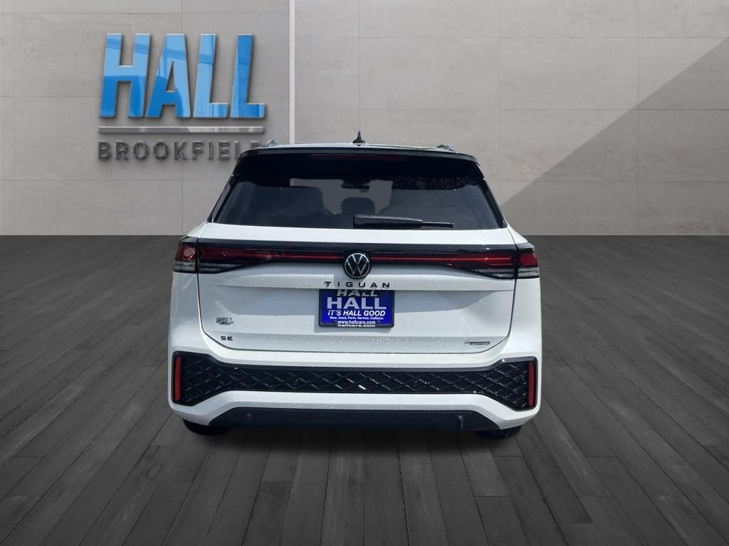 New 2026 White/off-white Volkswagen 2.0T SE R-Line Black image 4